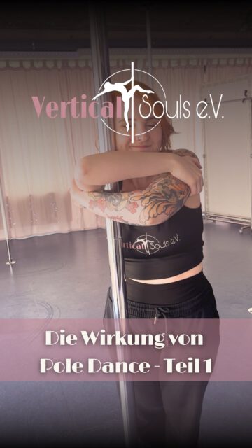 ✨ Die Wirkung von Pole Dance 

Jede Person, die schon länger beim Pole Dance dabei ist, kennt dieses Gefühl: Dein Tag war vielleicht echt bescheiden und deine Laune ist auf dem Tiefpunkt – Aber kaum startest du dein Training, ist der Ärger vergessen! Ob es das Pole Training selbst ist oder der Zusammenhalt im Verein, spielt keine Rolle. Hauptsache den Kopf frei kriegen! 💖

Pole Dance ist vielleicht nicht die Lösung für alle Probleme – Aber es kann dein Leben auf jeden Fall bereichern! 🫶

💌Du möchtest auch deinen persönlichen Safespace finden? Melde dich gerne für eine Schnupperstunde an! Schreib uns eine PN oder kontaktiere uns unter anfrage@verticalsouls.de – Wir freuen uns dich auf deiner Poledance Reise begleiten zu dürfen! 💖💫

#poledancehannover #polecommunity #poledance #polefitness